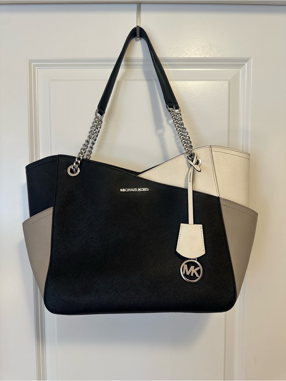 Michael Kors Jet Set Large Saffiano Leather Shoulder Bag